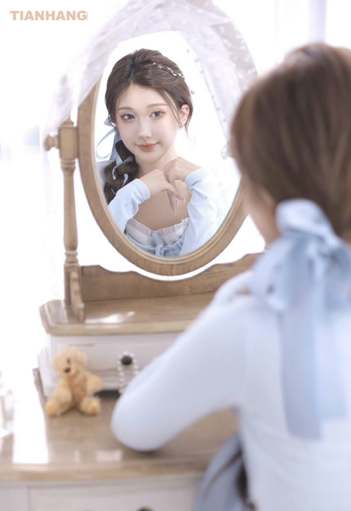 《功夫女足》破17亿：热巴一条过闲坏星爷，张小斐零片酬才是真狠